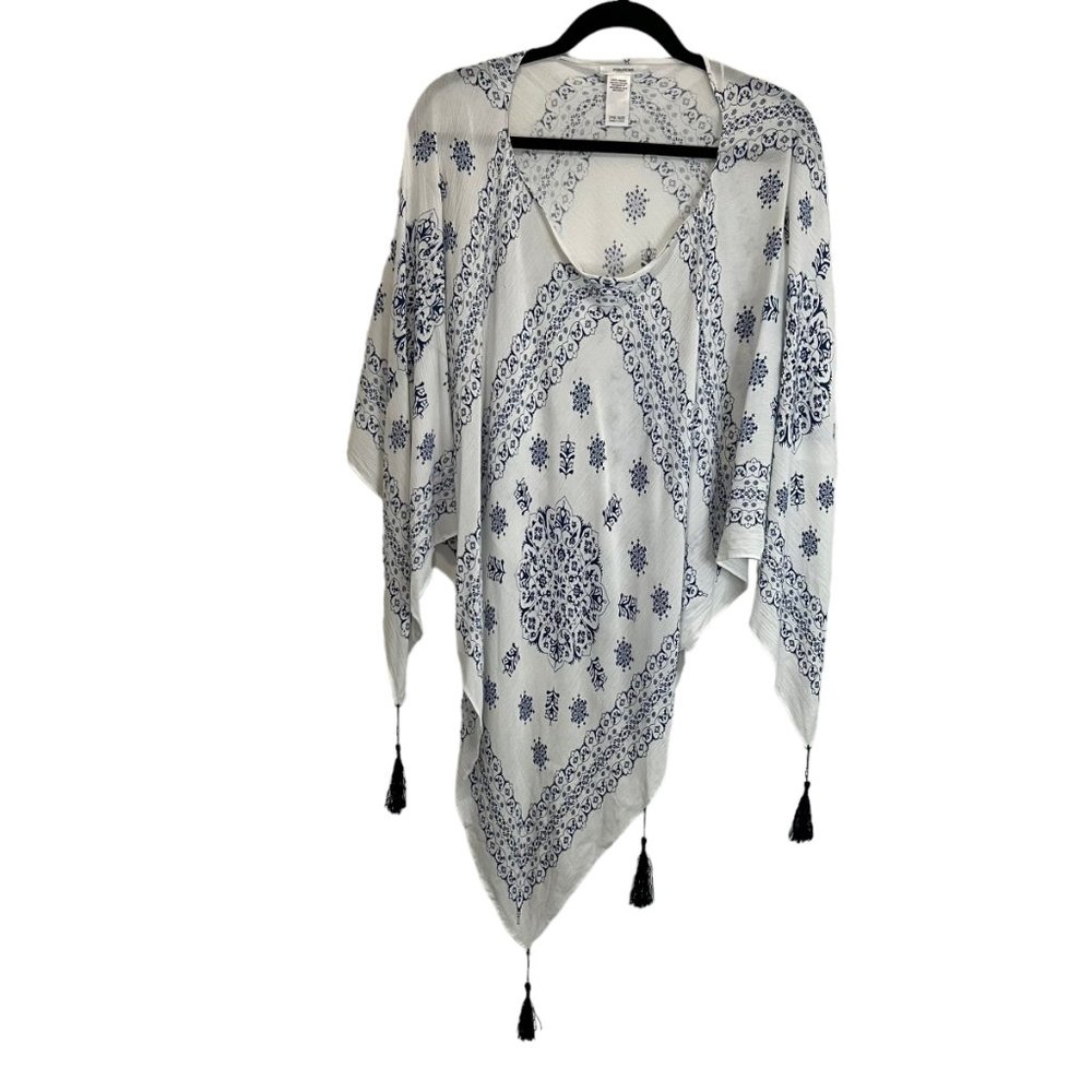 Maurices White Blue Geometric Paisley Tassels Pullover Poncho Shawl One Size